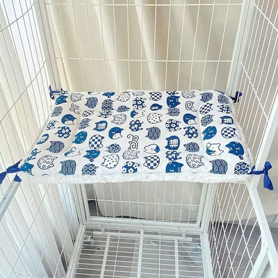 Tie-On Cat Cage Platform Pad - Blue cat pattern on white background (30x50cm)